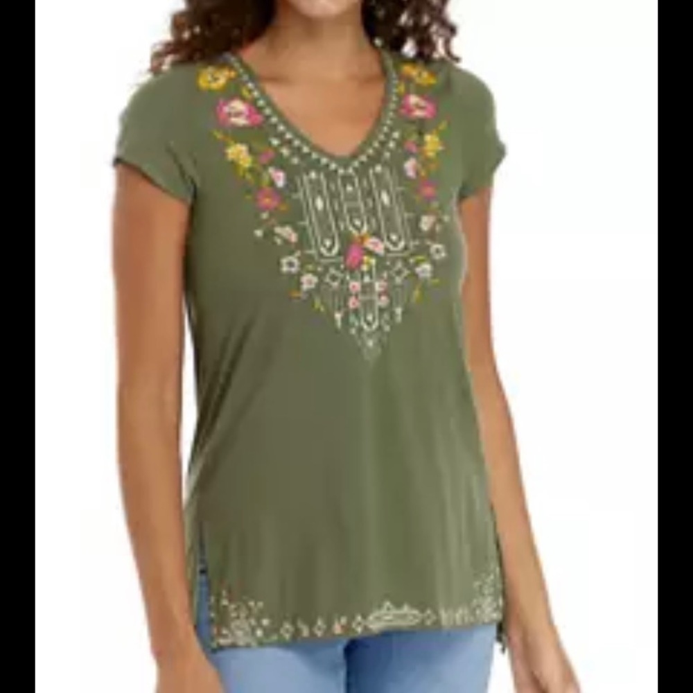 Cupio Signature sz M Floral Embroidery tunic top V-neck boho peasant summer
